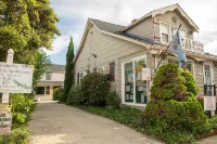 Cozy Rehoboth Beach 2BR Retreat - Just 1.5 Blocks to the Beach! - Apartments