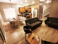 Cozy Ski, Golf, & Hiking Retreat w/Hottub, Pool, Private Sauna, Pingpong, & More - 3つ星