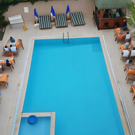 Caner Hotel