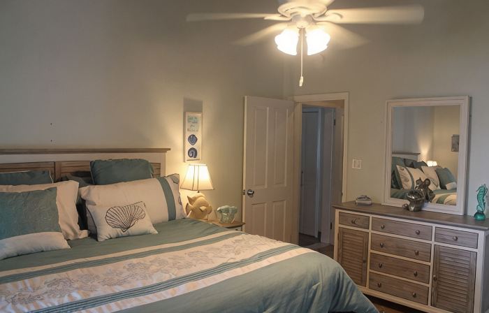 3 Bedroom House and Pool with Spectacular views of Charlotte Amalie Harbor