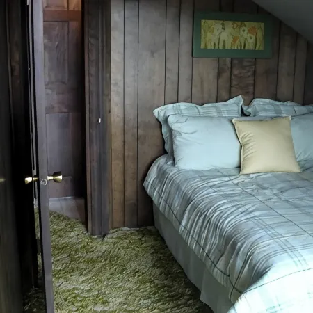 Perfect Lakeside Getaway - Craig's Pond Cabin (45m from Acadia National Park)
