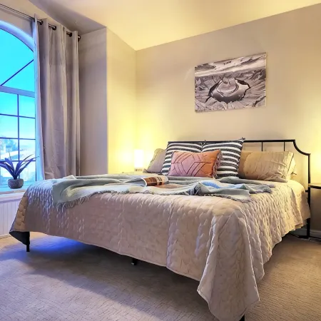 Luxury Sage House @ Lake Powell+Game Room+Parking+Firepit+Outdoor Oasis