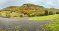 Charming cabin in Appalachian mountains of Cabins, WV with full amenities