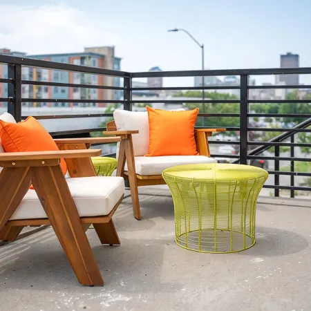 Retro Loft in downtown Des Moines with Terrace, Free Parking, gym, wells fargo