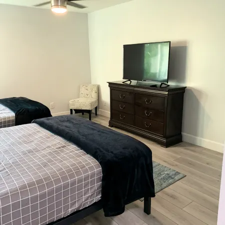 Spacious Miami House/5 mins from Marina/Ocean/Pool/Tennis