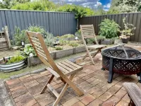 Cheerful Cottage Perfect for groups - Pool Table, Fire pit, Wifi & AC - 2 ดาว