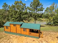 Barnwell Mountain Cabins #2: Cabin/Tiny Home w/ loft in Gilmer across from BMRA Hotels in Upshur County