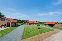 Idyllically situated villa in country house style with sauna Ideal for groups & families - Villas
