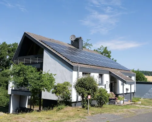 Light-flooded architect house in a quiet location FeWo "Yellow" Hotels in Edertal
