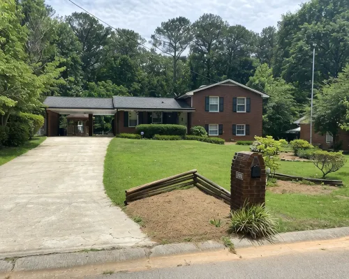 *Private/Contempo/Cozy/House & pool/17 min from ATL & in the Atlanta Metro Area* 莫羅住宿飯店