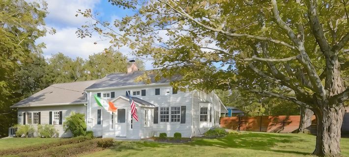 Perfect Retreat Pvt, Hot Tub, 2 Fireplaces, Outdoor Kitchen, Heated Pool Hotels in Saugerties