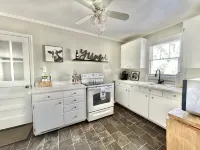 Charming Beaufort Retreat Entire Home Just Minutes from Downtown & Parris Island