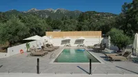 Elpida Luxury Apartments Suites - Pools