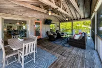 Coral Cove: Walk to the Beach! Heated pool! Prime North End! - Beach