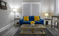 Modern 1 bedroom 1 bath apartment