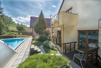 Hotel Garni Pod Skalkou - piscina