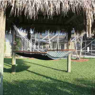 Escape to a Tropical Paradise with a Private Pool & Jacuzzi Hotel Exterior