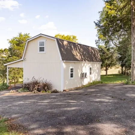 On farm cottage with mountain views.