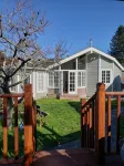 San Francisco Suburb French farmhouse - great location - 2-Star