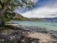 Deluxe View 2 Bedroom Chelan View Condo w/Extra Parking Hotels in Chelan