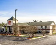 Econo Lodge - parking