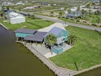 Perfect little Getaway for the fishers and beach goers! Hotels in Sargent