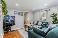 2 BEDROOM APARTMENT IN BRISTOL NEAR PLAINVILLE