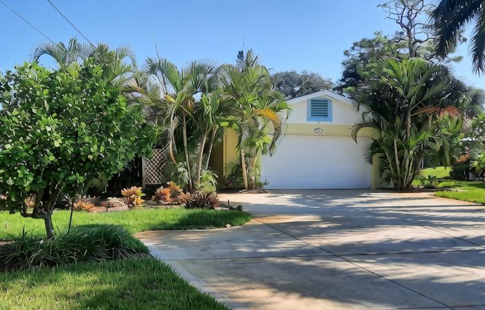 Family beach home! Fully renovated on water w/pool, boat dock & nearby beach