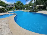 Beautiful 2bd 2 ba villa w/lush yard, gated community 15 min from Manuel Antonio - Villas