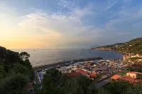 Villa Carlotta - Relax near the sea - 2-Star