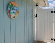 Gulf of Mexico Canal Cottage with Boat Dock and Heated Pool - Private Pools