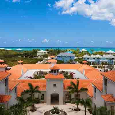 Spacious Beach Suite - Minutes from Grace Bay Hotel Exterior