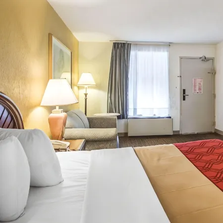 Rodeway Inn & Suites