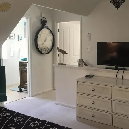 Cozy one bedroom-one bathroom /sleeps 4