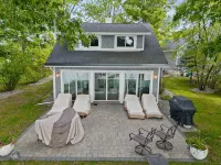 Waterfront Cottage with fireplace located directly on Owasco Lake.