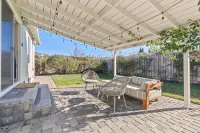 @ Marbella Lane - Modern and Sleek Home in Redwood - Homestays