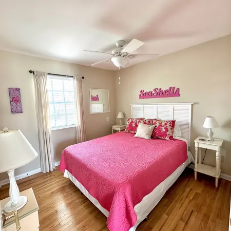 Belmar Shore House by the Sea! 1.5 Blocks to Beach with 6 Badges & Parking