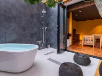 Izutsuro Hotels in Tahara