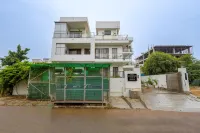 Hotel Ashiyana Elite I Near DLF Golf Course Road I Gurgaon - Bed and Breakfasts