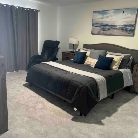 Relaxing 3 bedroom 2 bath townhome great location. Close to hospitals & MCAS.