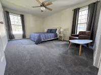 Lion’s Landing - PSU getaway! Everything needed for a fun, hassle-free stay!