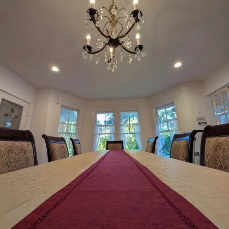 The Flowers House - Downtown Historic Home in the Heart of Mount Dora