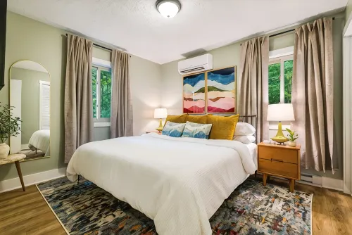 Mid‑Century Retreat • Near Breweries • Sleeps 12