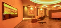Schlosshof SÜDTIROL – Hotel & Camping Resort - Spa