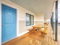 Surf House Hotels in Hampton