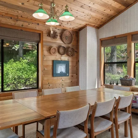 Spacious Donner Lakeview Home