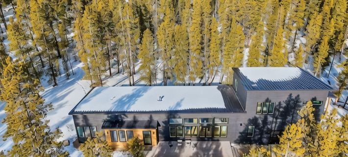 Luxury Modern Mountain Living in Fairplay 30 min from Breckenridge Hotels in Park County