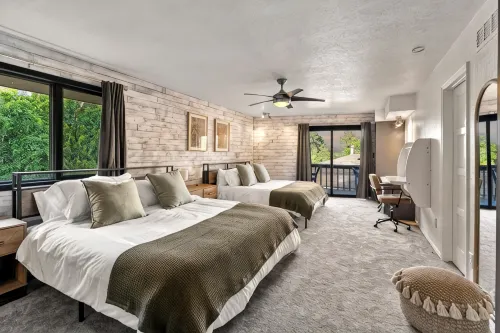 NEW! SPA/HotTub - GameRoom - 3xBars - 4xFireplaces