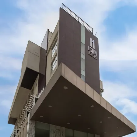Bhagini Icon Premier Hotel Отели рядом с достопримечательностью «Технопарк «Престиж»»