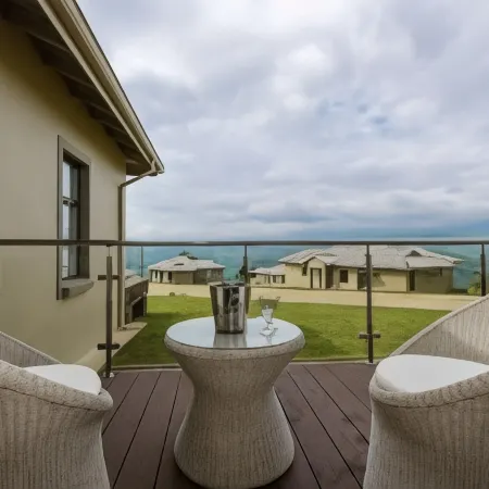 Cayley Mountain Resort